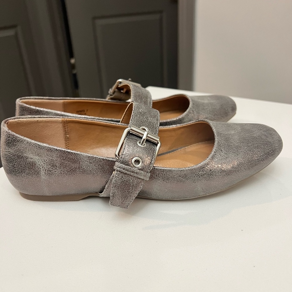 DV Dolce Vita Mary Jane Flats